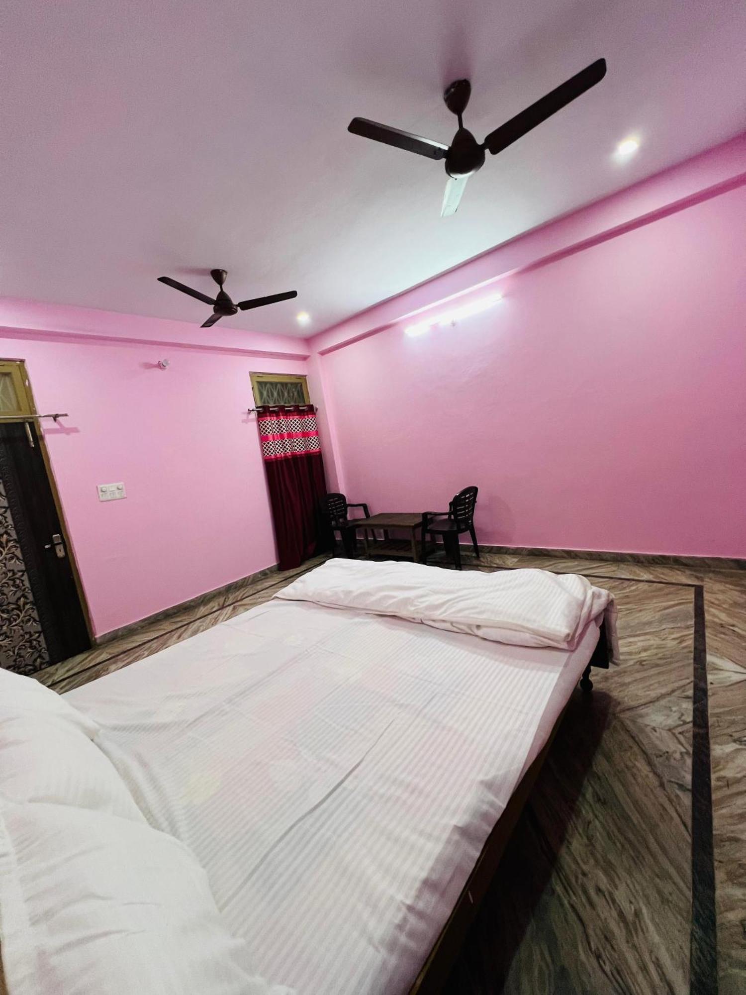 Annapurna Homestays Varanasi Exteriör bild