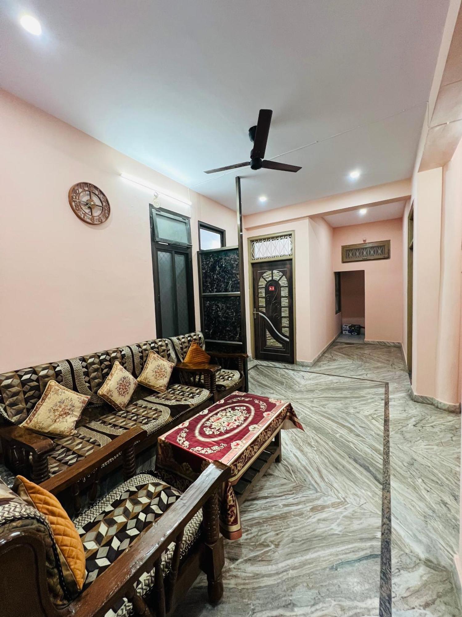 Annapurna Homestays Varanasi Exteriör bild